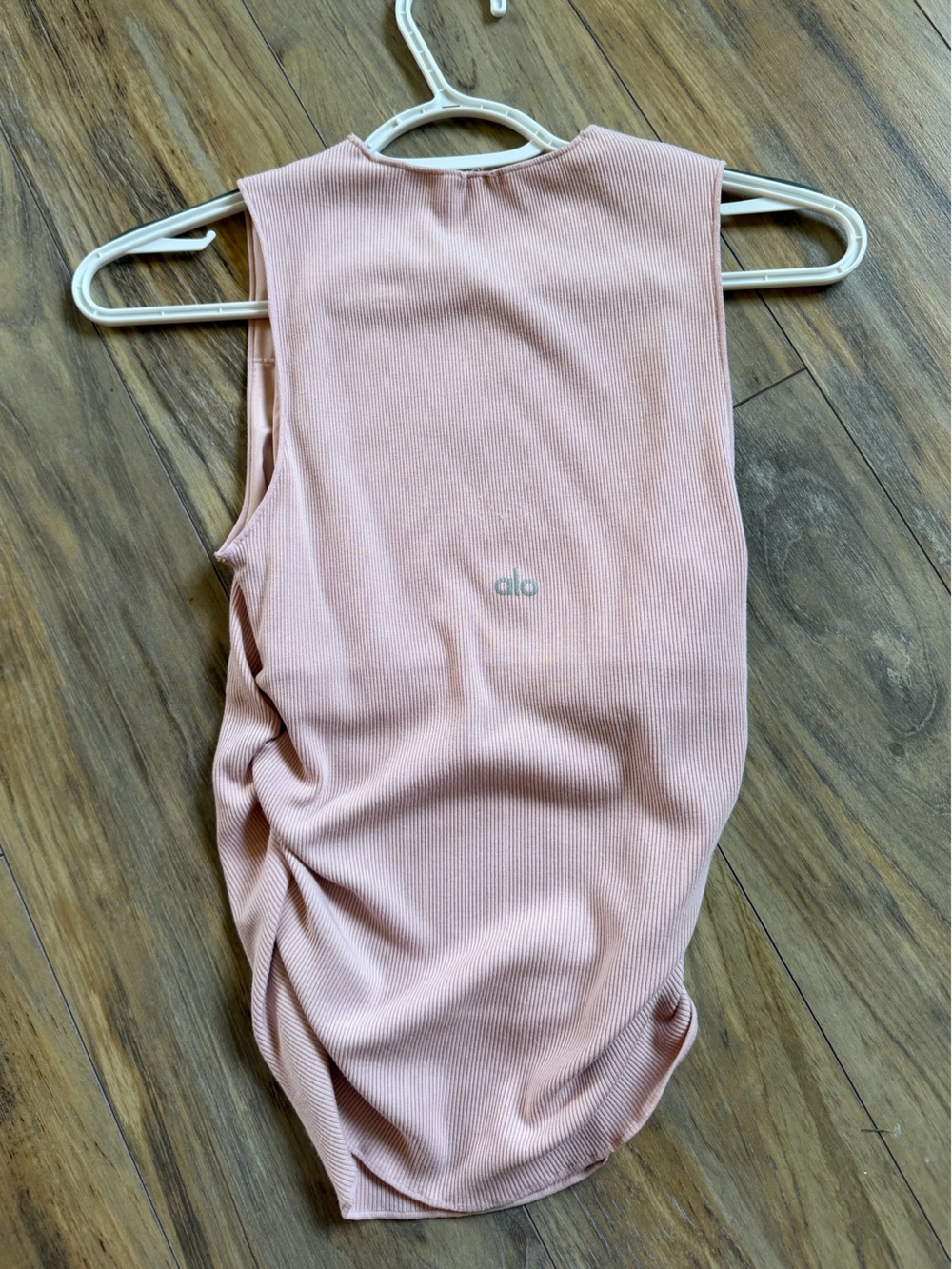 Alo Ribbed En Point Tank Top - Picture 2 of 3